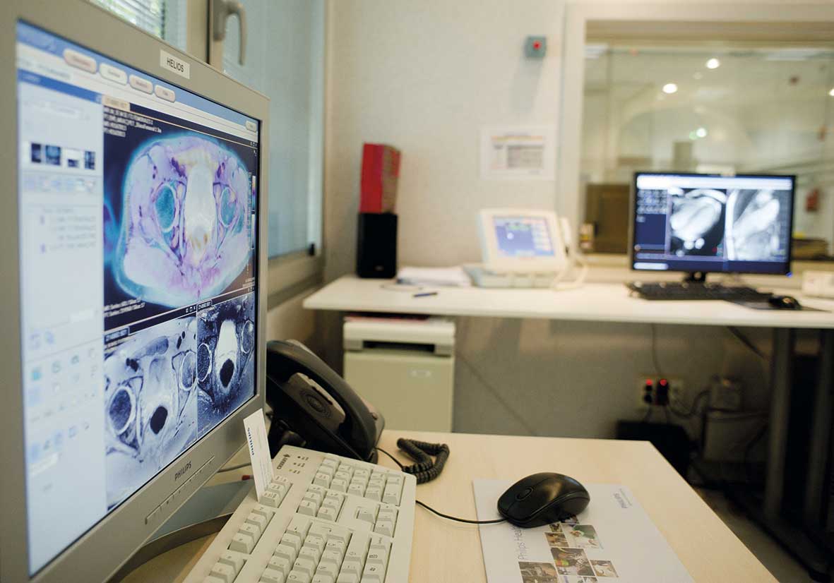 Dr. Ana García and Dr. Nadia Mercader - Heart attack in women and how a heart attack regenerates