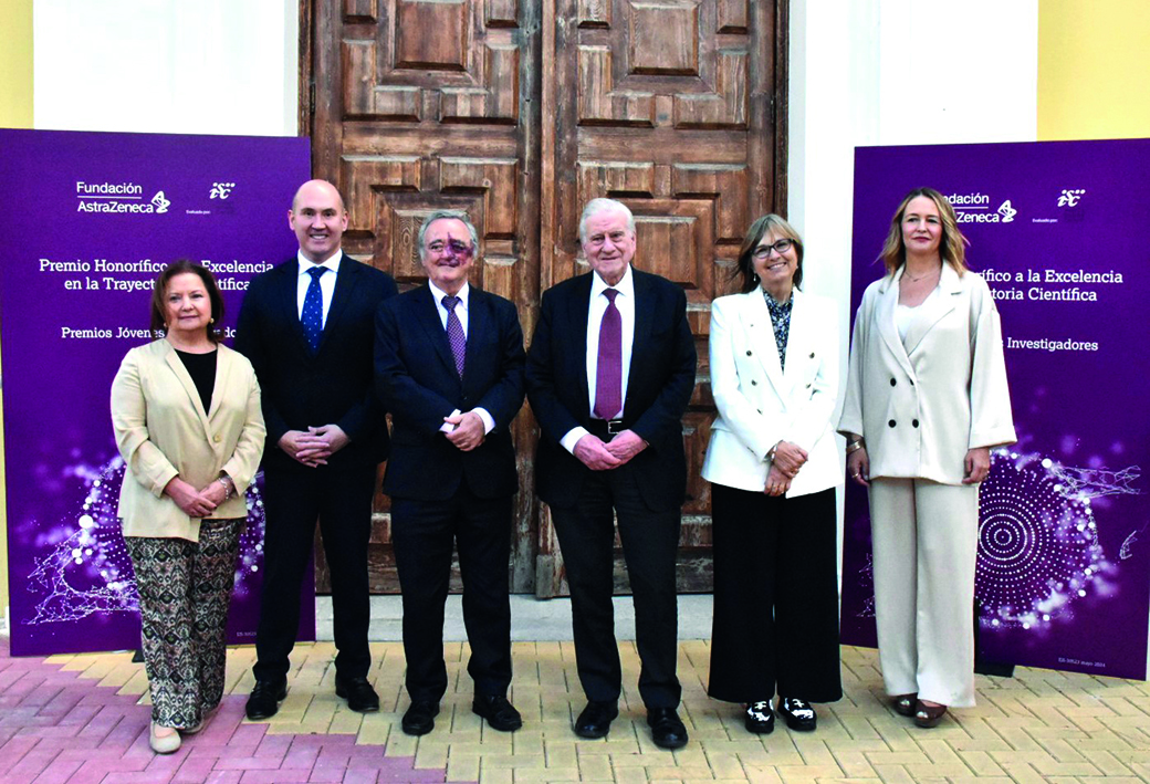 Dr Valentín Fuster receives the AstraZeneca Foundation Honorific Award for Excellence in Scientific Research