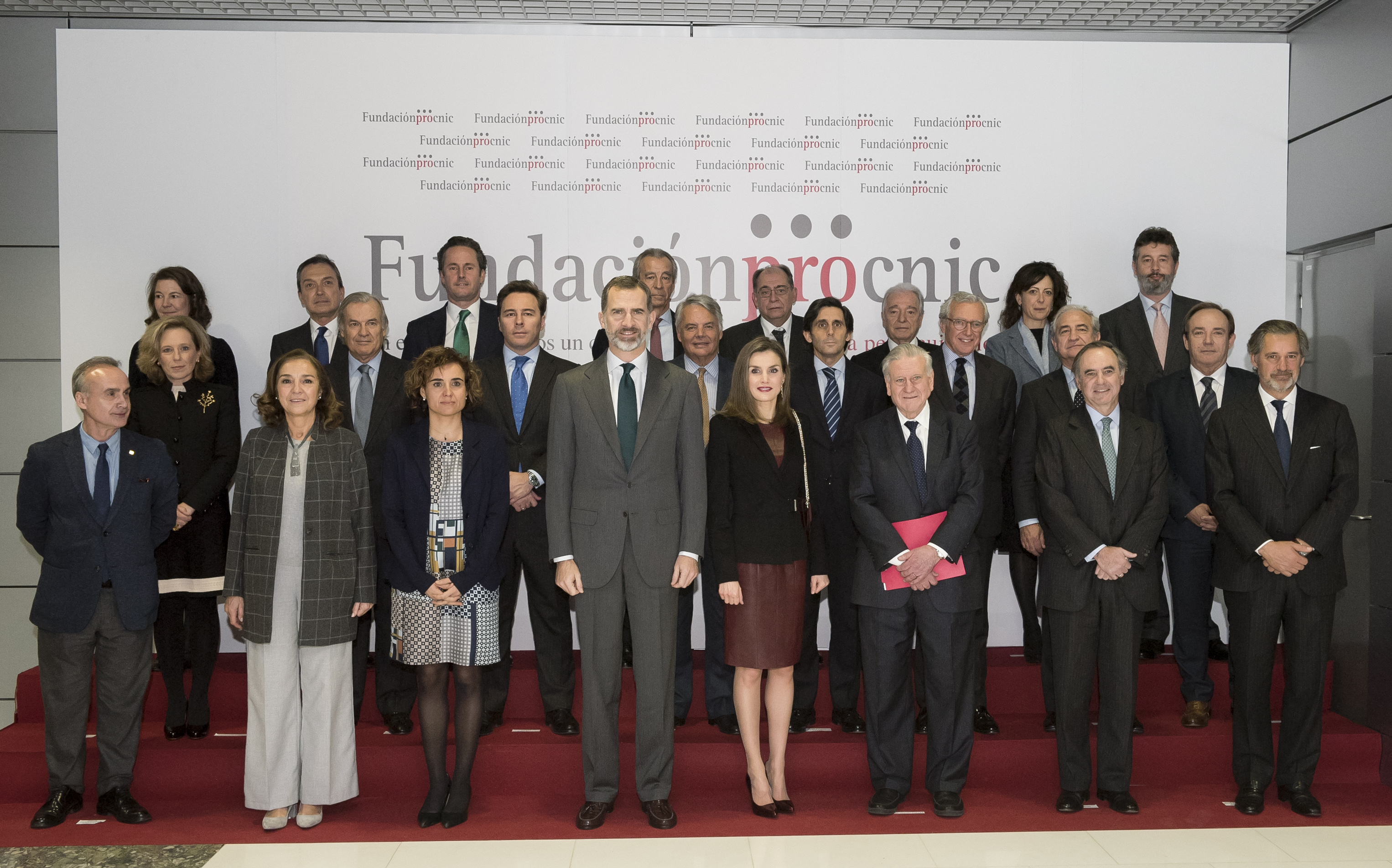 Sra. Dña Icíar Areilza Carvaja; Sr. D. Julián Carlos Gállego, Director ejecutivo de la secretaria técnica de presidencia la Caixa; Sr. D. Pablo Fernández-Olano Martínez-Cattaneo, Director de Rel.Institucionales, Endesa; Sr. D. Francisco de Bergia González, Director de Asuntos Públicos de Presidencia de Telefónica ; Sr. D. Fernando Gutiérrez Junquera, Adjunto al Presidente, BBVA; Sr. D. Carlos Martínez Echavarría, Patrono de la Fundación Ramón Areces; Sra. Dña. Rosa María Sanz García, directora general de Re