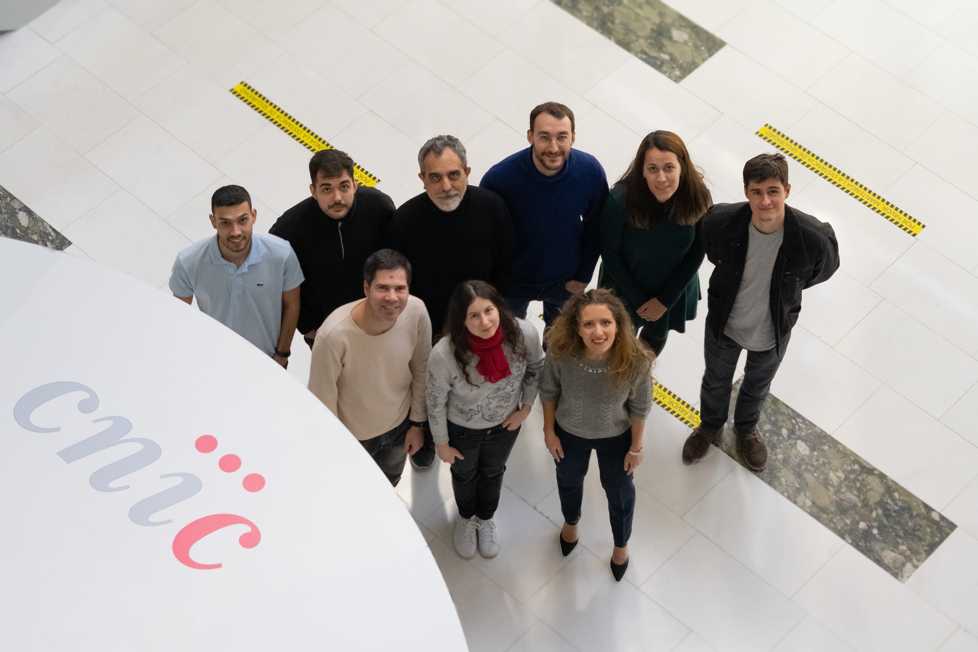 En primera fila: Miguel Galán, David Sancho, Stefanie K. Wculek, Annalaura Mastrangelo, Verónica Miguel e Ignacio Heras-Murillo; detrás, Diego Mañanes, José Antonio Enríquez y Andrea Curtabbi.