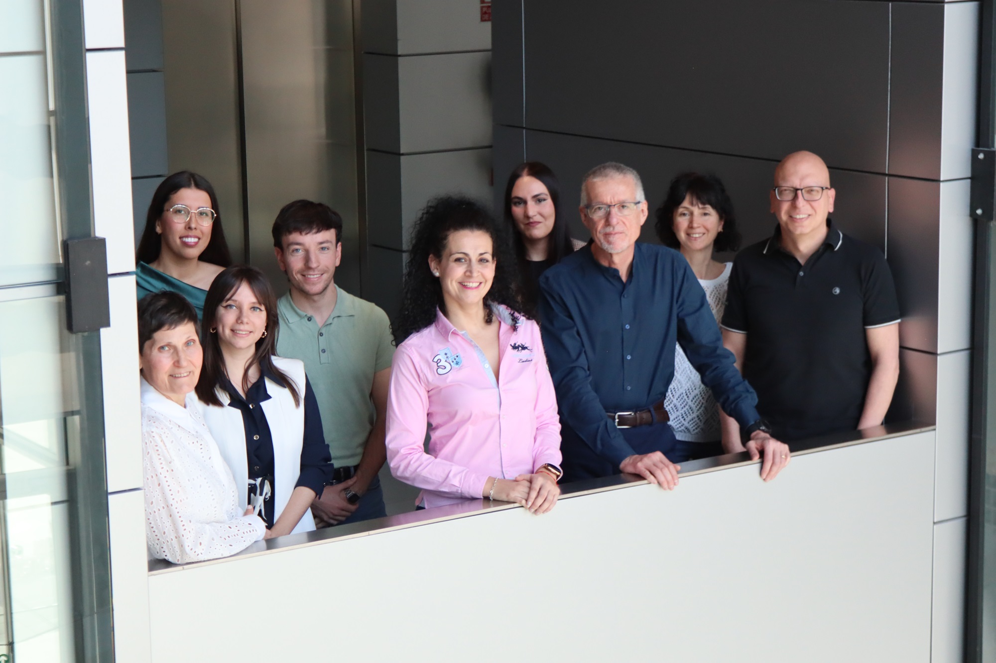 María Jesús Andrés, Carla Espinós (detrás), Rosa M Nevado (delante, al lado de MJA), Miguel de la Fuente, Rosa Carmona, Ana Barettino, Vicente Andrés, Pilar Gonzalo e Ignacio Benedicto.