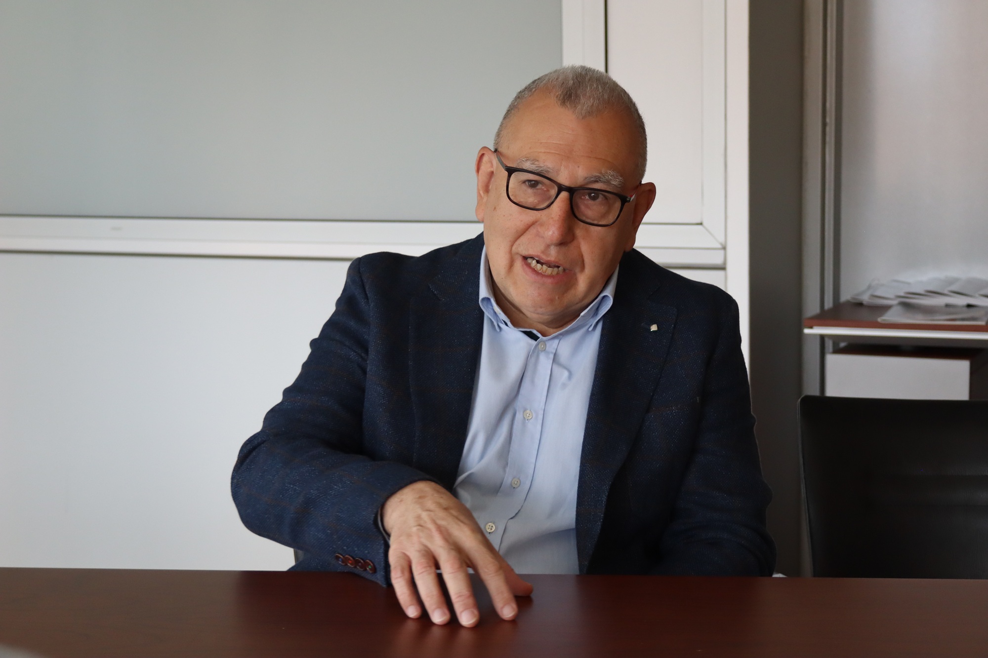 Luis A. Moreno Aznar, Doctor en Medicina y Cirugía, Diplomado en Nutrición Humana y en Salud Pública y Comunitaria.