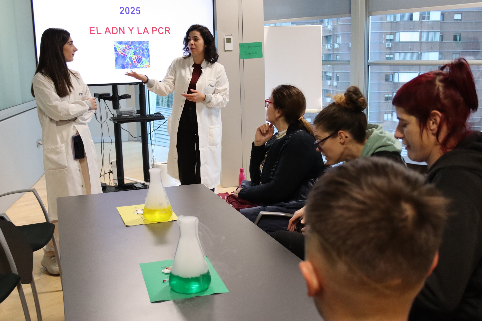 Semana de la Ciencia y la Innovación 2025: El escape room genético: "Misión ADN-el secreto de la PCR"