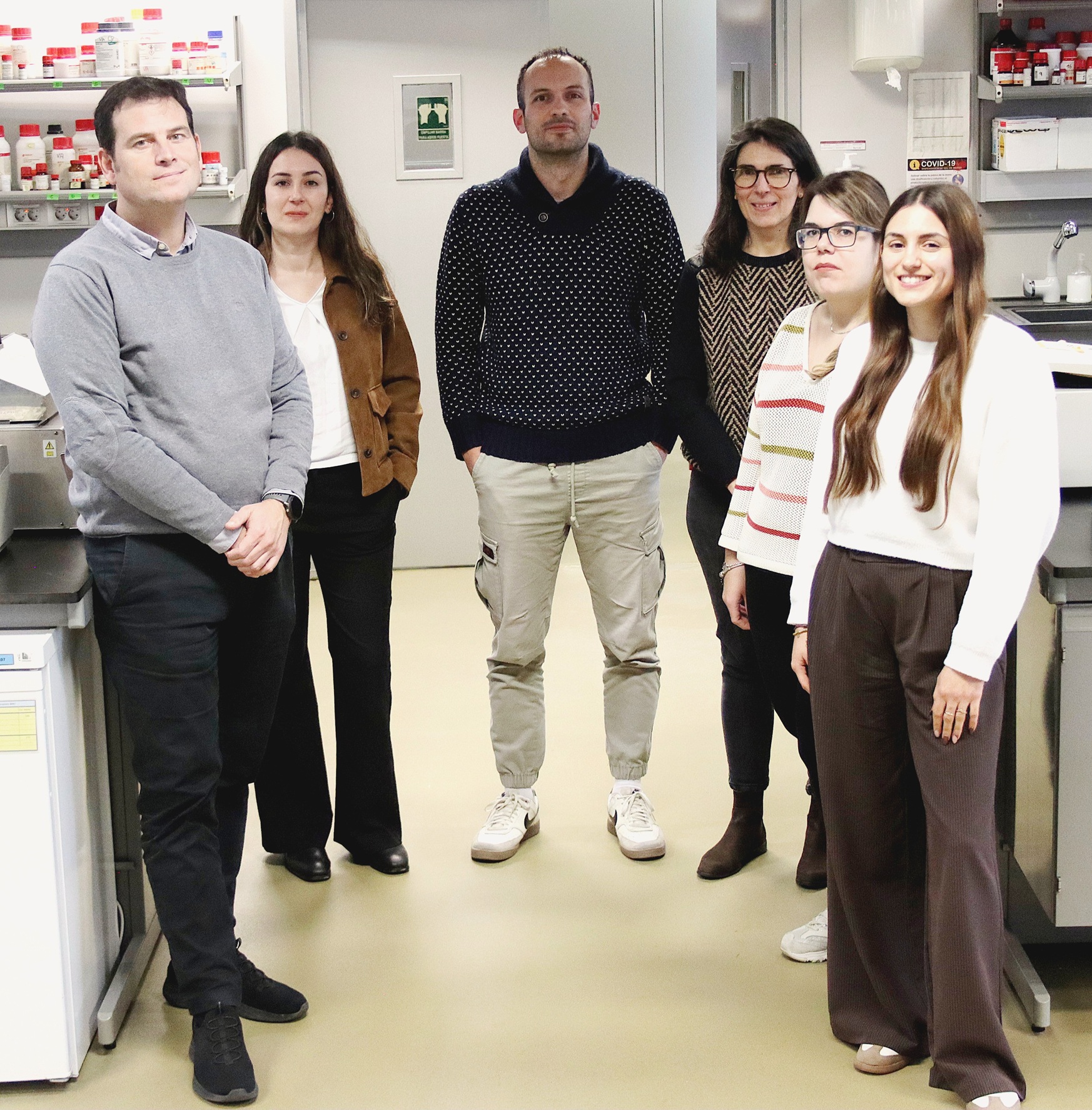 From left to right, Borja Ibáñez, Laura Cádiz, Agustín Clemente Moragón, Ángela Pollán, Lucía López Palomar, and Anabel Díaz Guerra.