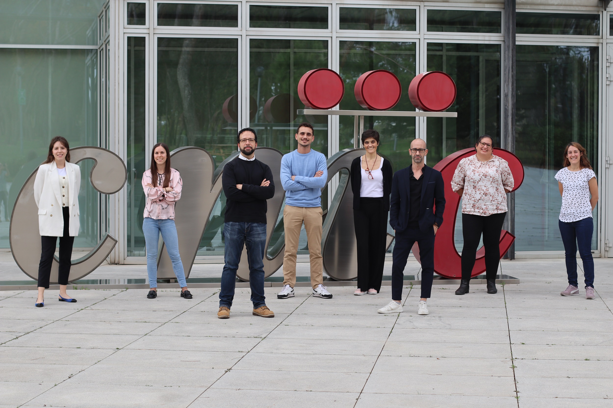 Lilian Karina Gutiérrez, Ana Isabel Moreno, Álvaro Macías, Andrés González, Nieves García, Francisco Miguel Cruz, María Linarejos Vera e Isabel Martínez