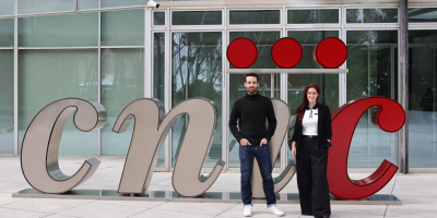 : El Dr. Pablo Rodríguez Silvestre y la Dra. Jennifer Monereo Sánchez.